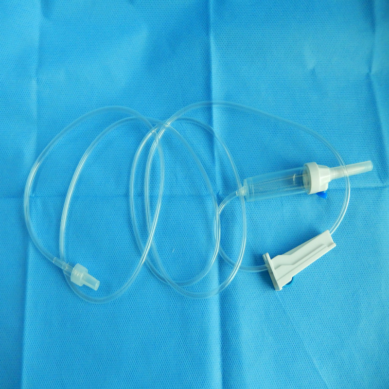 Set de infusión IV de un solo uso con materiales de alta calidad para uso médico