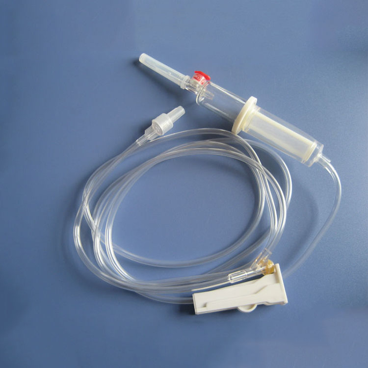 Set de infusión intravenosa desechable aprobado por CE con aguja