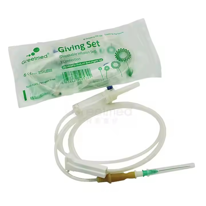 Juego de infusión desechable de cámara pequeña con tubo de látex y filtro