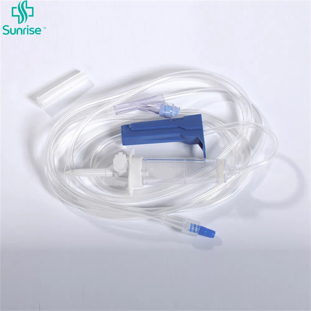 Conjunto de infusión IV estéril con conector sin aguja