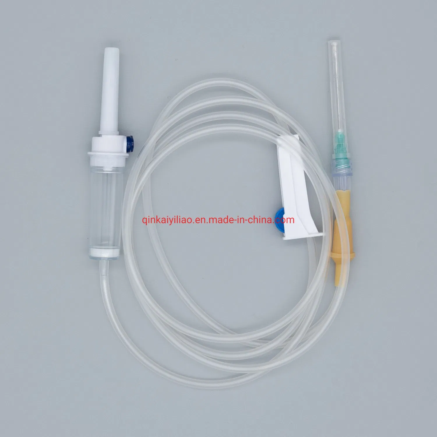 Conjunto de infusión con sitio en Y / regulador de flujo / conector sin aguja
