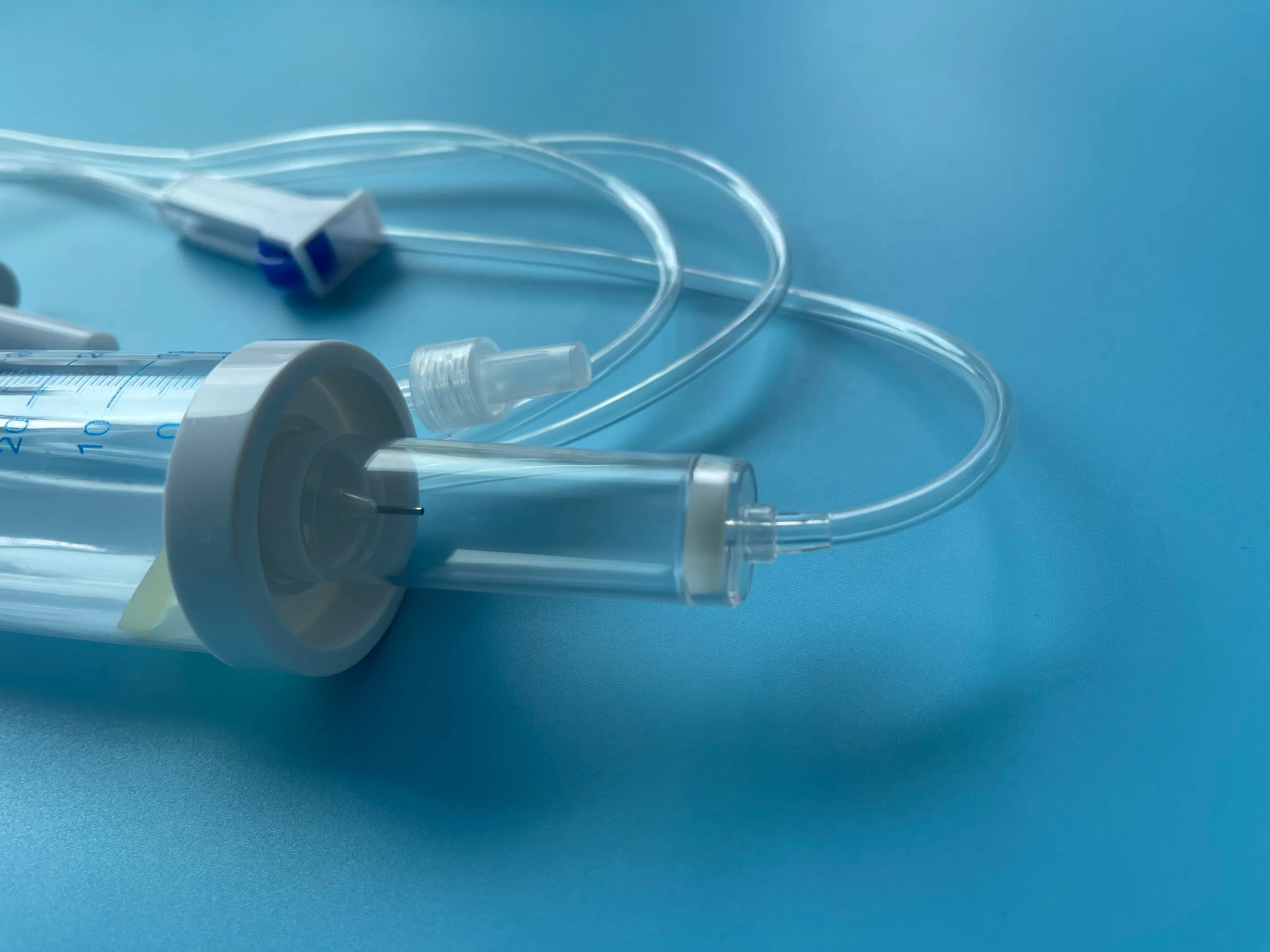 Conjunto de infusión de aparato de bureta tipo microgotero IV pediátrico volumétrico 100ml