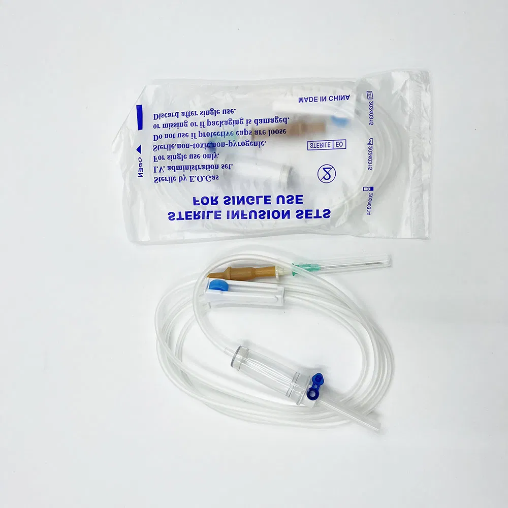 Juego de infusión IV desechable estéril sin látex disponible 1.5m con filtro de ventilación de aire