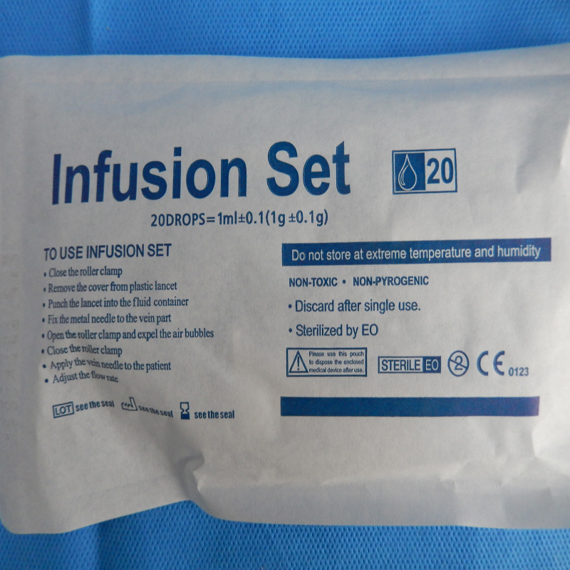 Set de infusión IV de un solo uso con materiales de alta calidad para uso médico