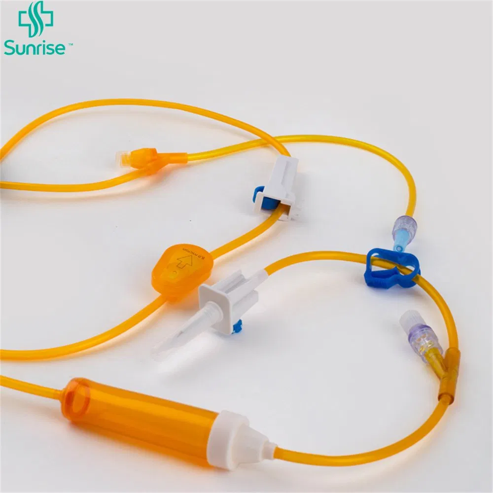 Fabricante de fábrica Sunrise Medical, juego de infusión IV desechable estéril sensible a la luz con tubo a prueba de luz