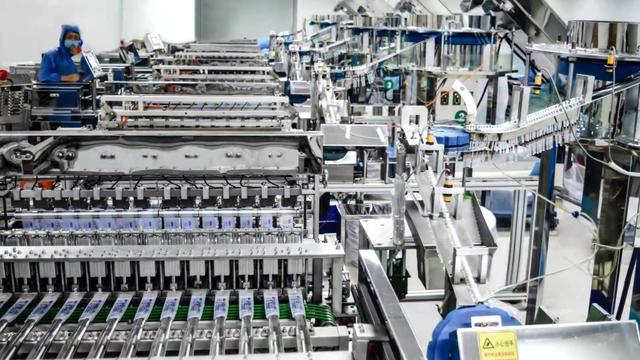 Equipo de infusión de seguridad sin aguja y con filtro para uso hospitalario seguro