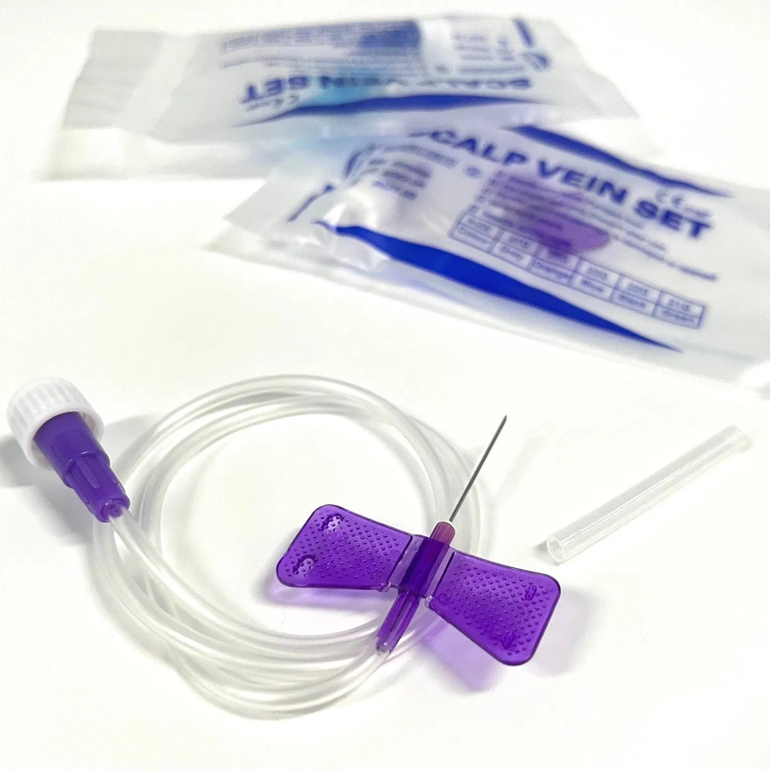 Set de infusión con aguja intravenosa de un solo uso