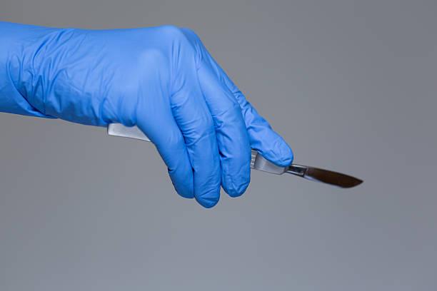 Luvas Protetoras Estéreis de Nitrilo para Clínica Cirúrgica Descartáveis Siny China com Superfície Lisa e Texturizada