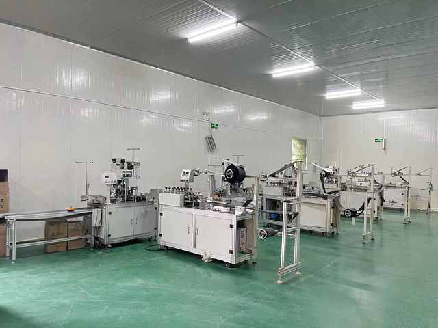 Fábrica de luvas cirúrgicas Dongguan Obvi Gloves - linha de produção de luvas estéreis