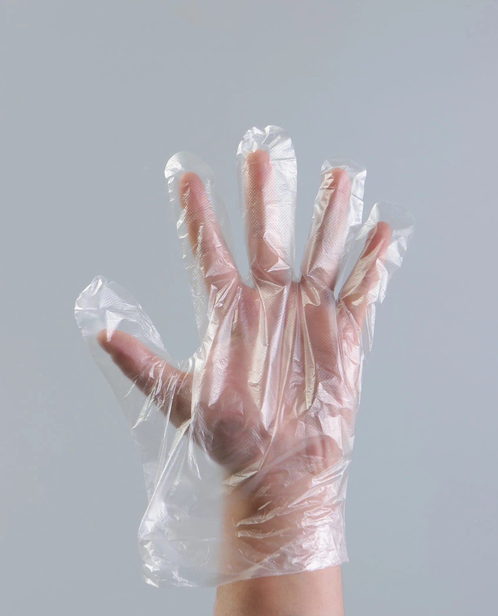 Luvas Descartáveis de Plástico PE CPE Impermeáveis para Proteção das Mãos