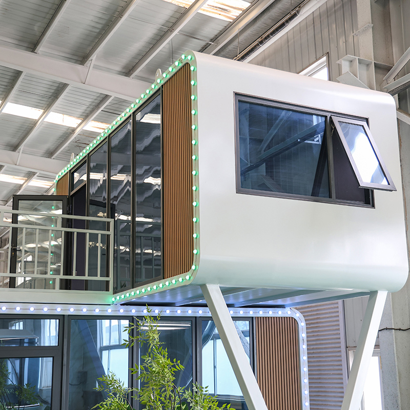 Outdoor Scenic Space Capsule Homestay- Mobile for Resort Stargazing Apple Cabin