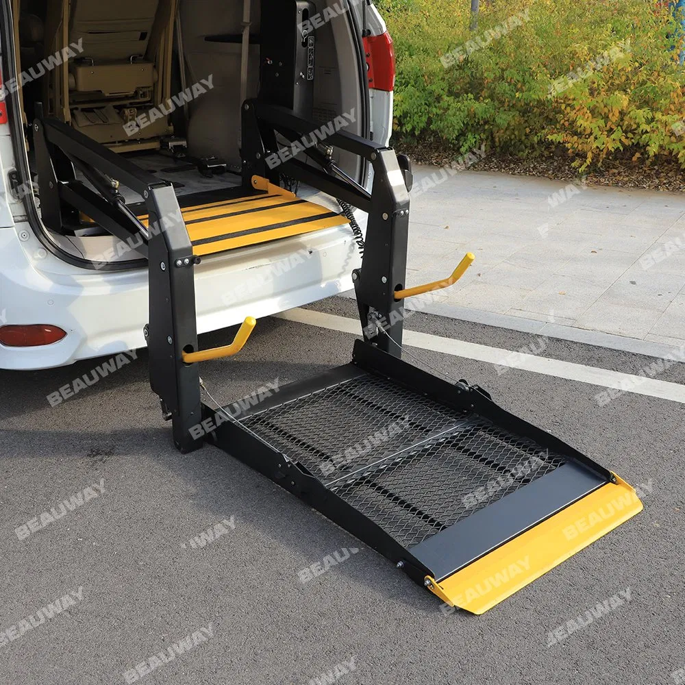 Electric Hydraulic Wheelchair Lift Platform for Disabled Handicapped Older People Assisting Patients to Board Vehicles