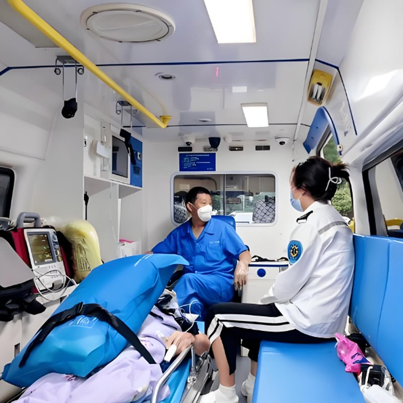 Ford Monitoring Ambulance for Patient Vital Sign Tracking