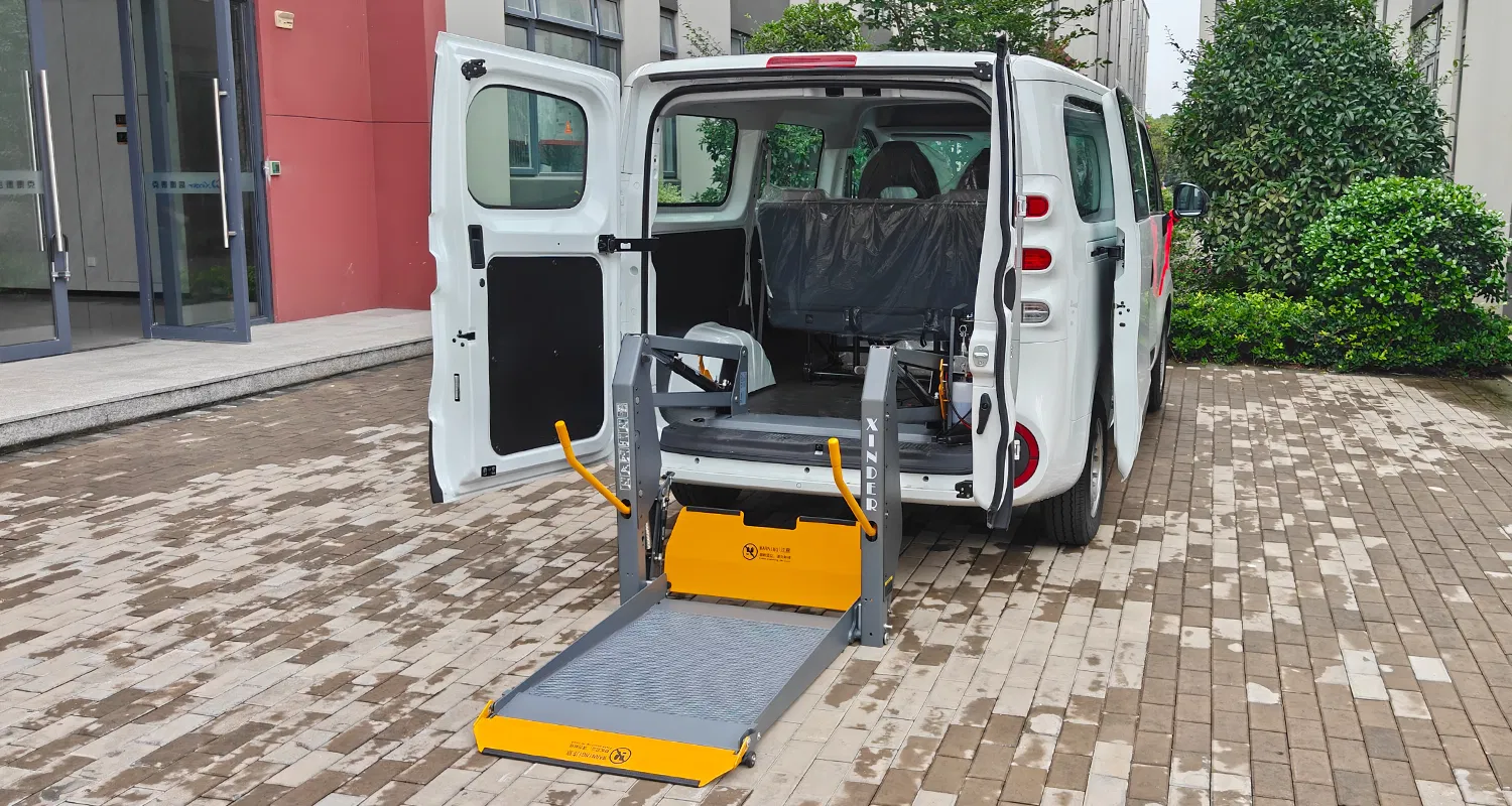 Hydraulic Wheelchair Lift