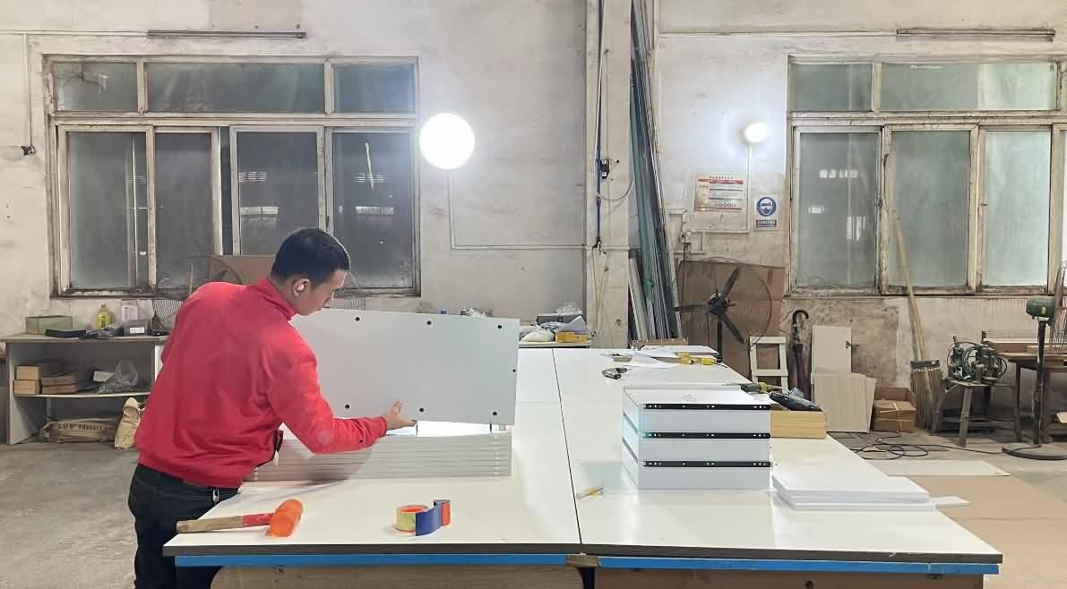 Correo Office skilled craftsmen assembling office furniture