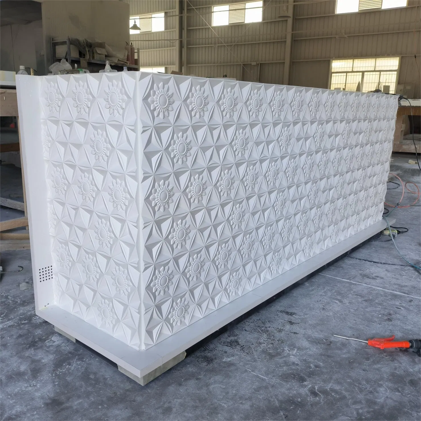 OEM Factory Customized Design Solid Surface Reception Desk Acrylic Corian Desk Artificial Stone Reception Desk Restaurant Furniture Desk Office Desk