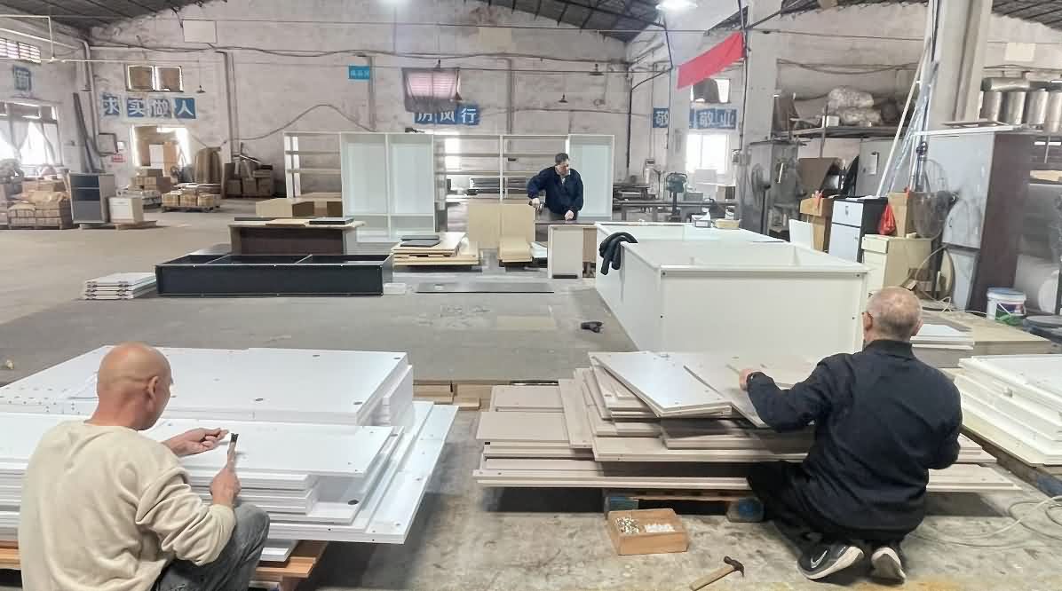Correo Office furniture pre-assembly quality check process