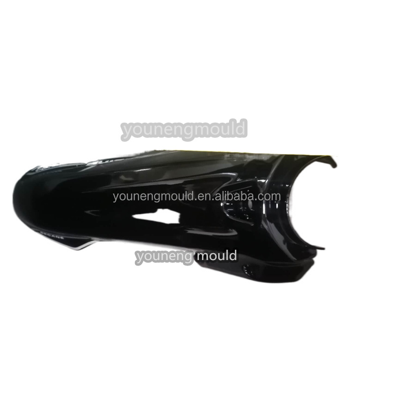 Taizhou Automotive Interior Accessories and Automotive Interior Rubber Mold Plastic Mold Molding Development Design and Pro