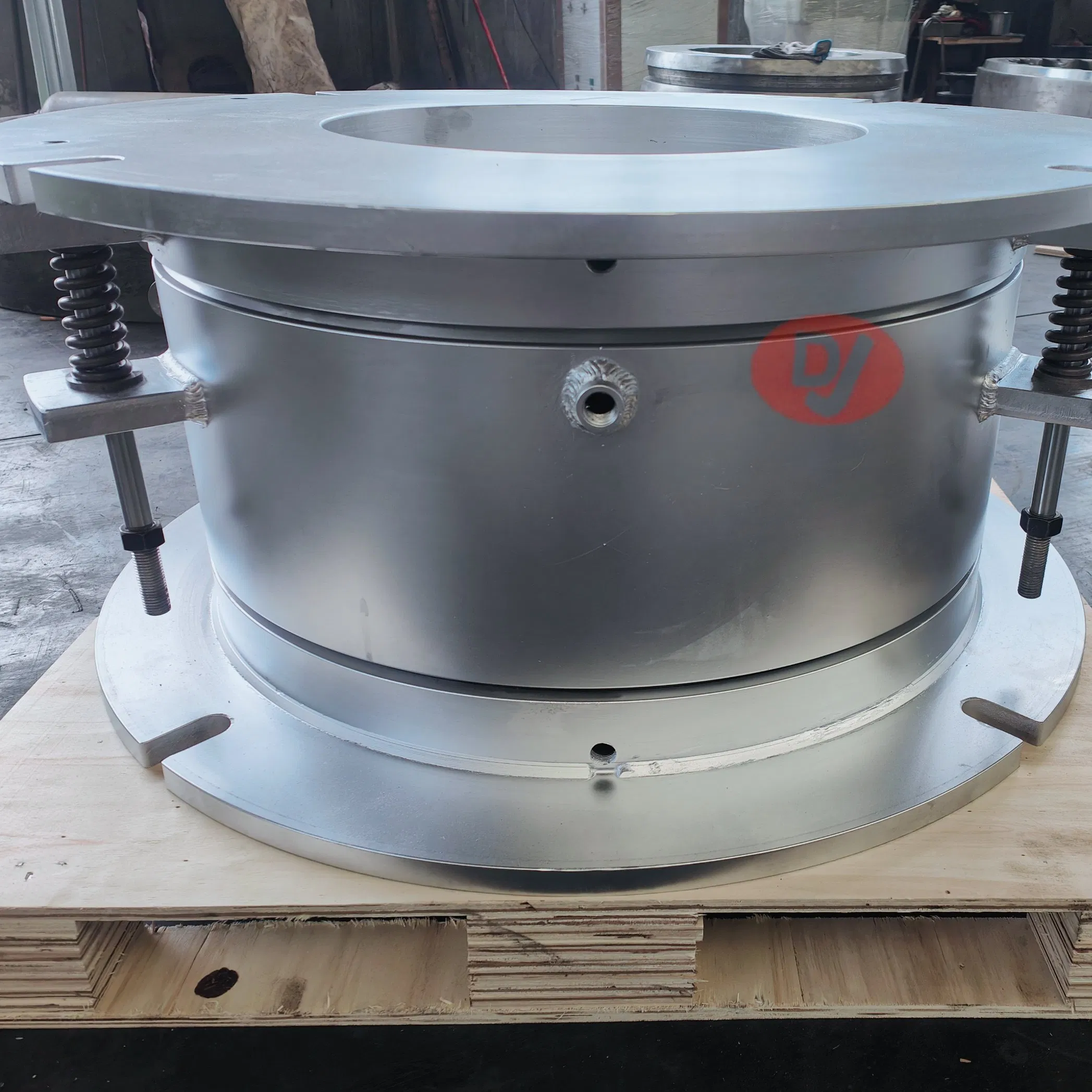 Easy Demoulding Finished Cushion Mould for Industrial Packaging Flap Manufacturing, China Precision Tyre Mould