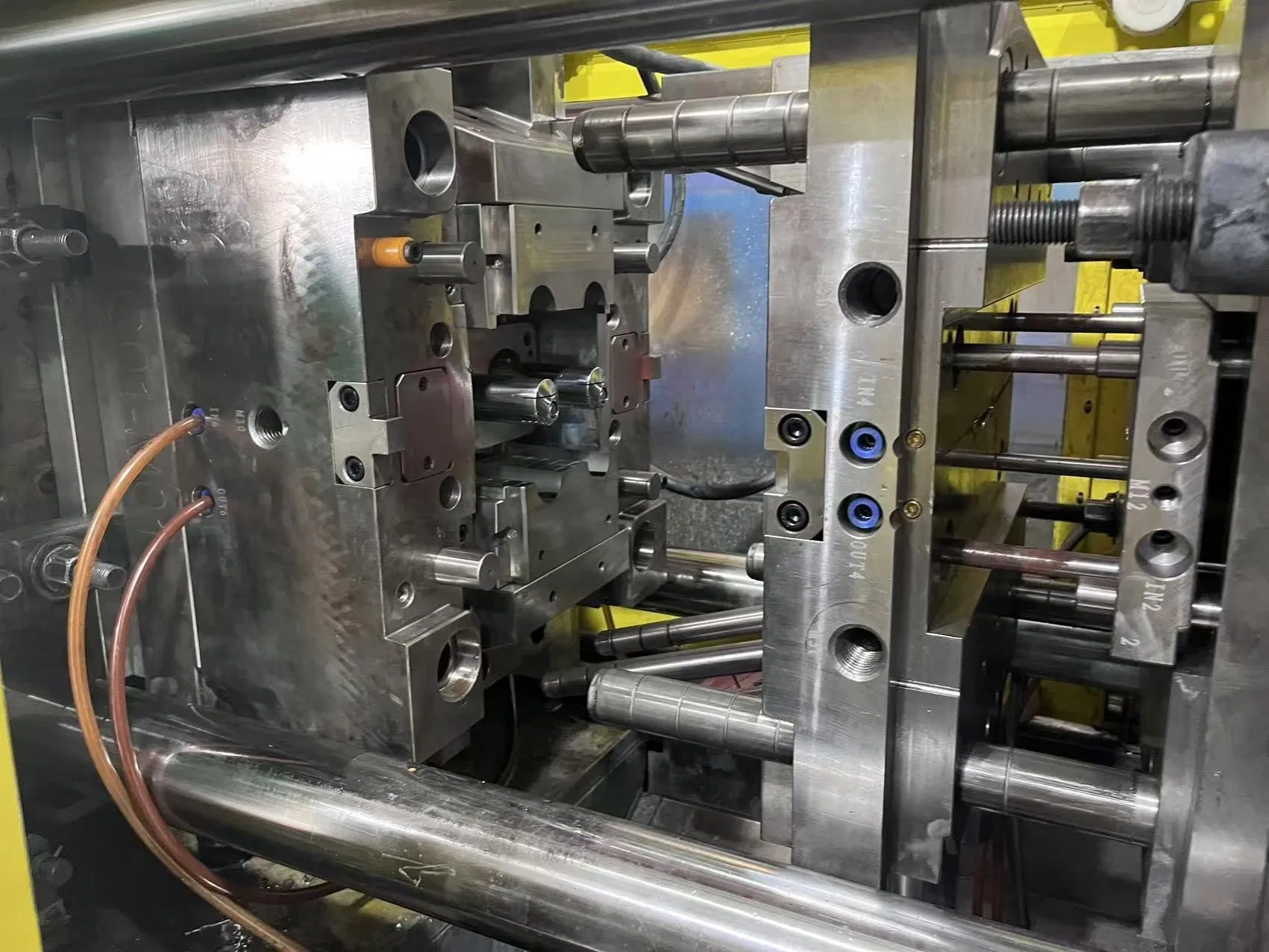 Single-Process Mode Large Inventory High Quality Plastic Mould with CE for Commodity