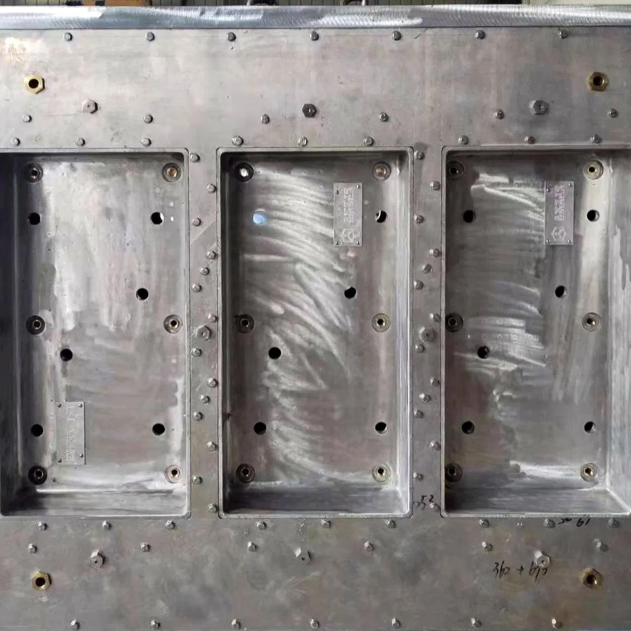 Large-Format EPS Matching Mould for Industrial Machinery Packaging and Heavy Equipment Protection