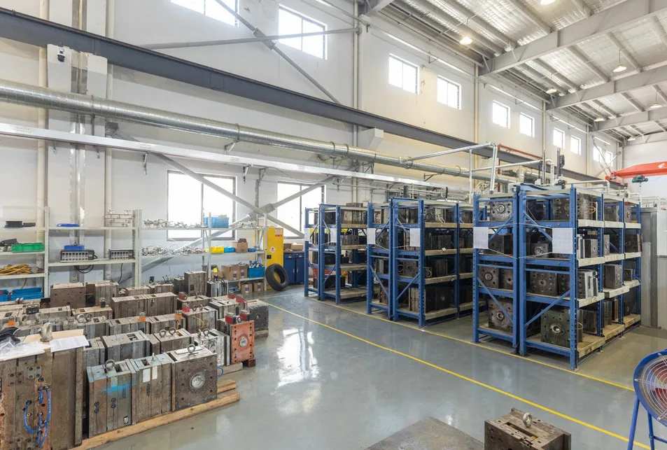 Custom Plastic Injection Mold
