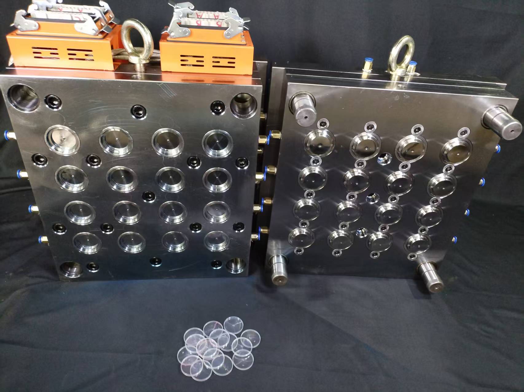 Made in China PP Small Pharmaceutic and Cosmetic Cover Injection Mould