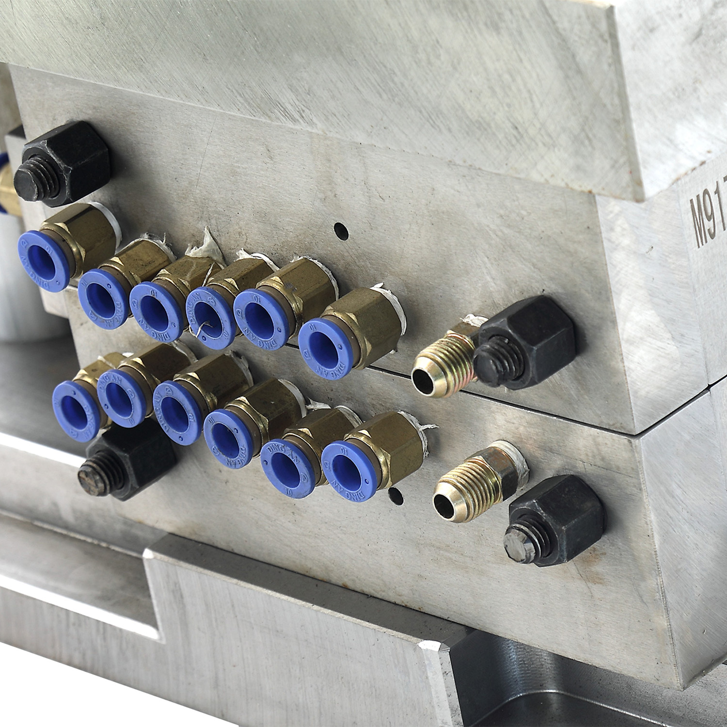Plastic Liquid Bottle Plastic Cosmetic Bottle Mould PP PE PS ABS Material Injection Blow Mold