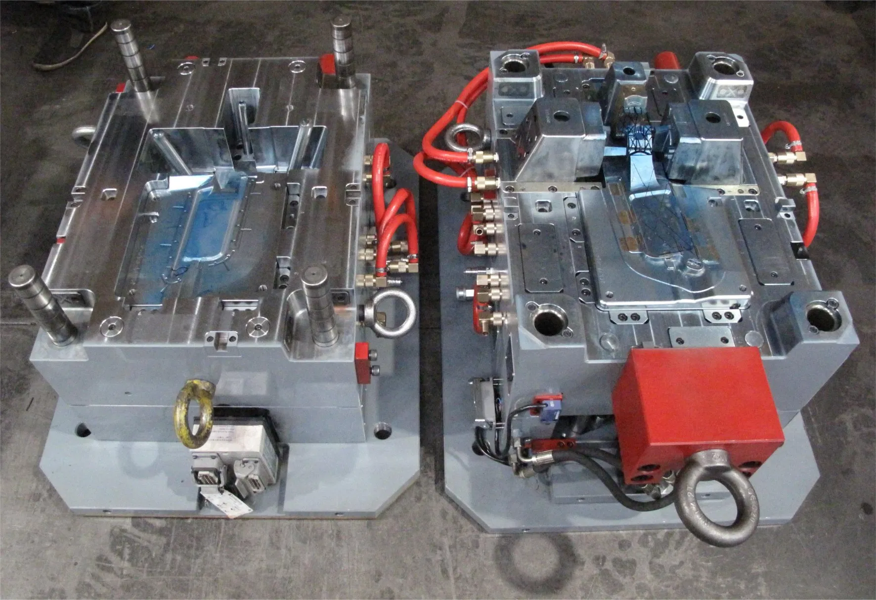 High Accuracy Precision Engineering Automotive Exterior Part Injection Tooling Plastic Mould