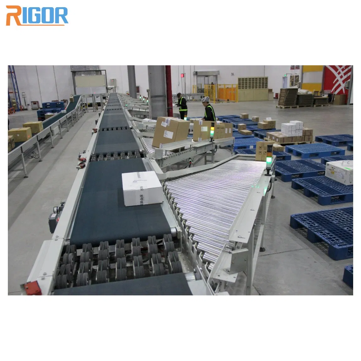 Efficient Light Duty Conveyor System for Warehouse Automation