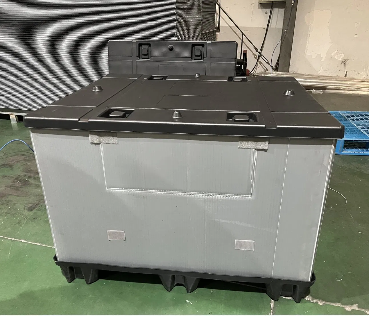 Stackable Reusable Recyclable Collapsible Foldable PP Honeycomb Coaming Box Plastic Pallet Box