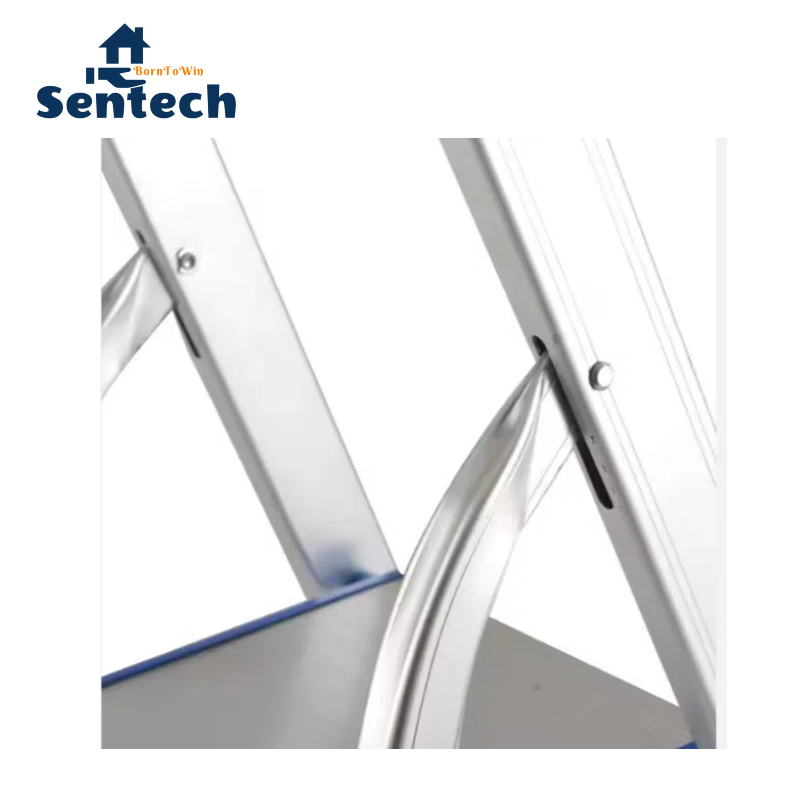 Durability Folding Ladder Multipurpose Mobile Ladder with Safety Rope 8-Step for Homeuse