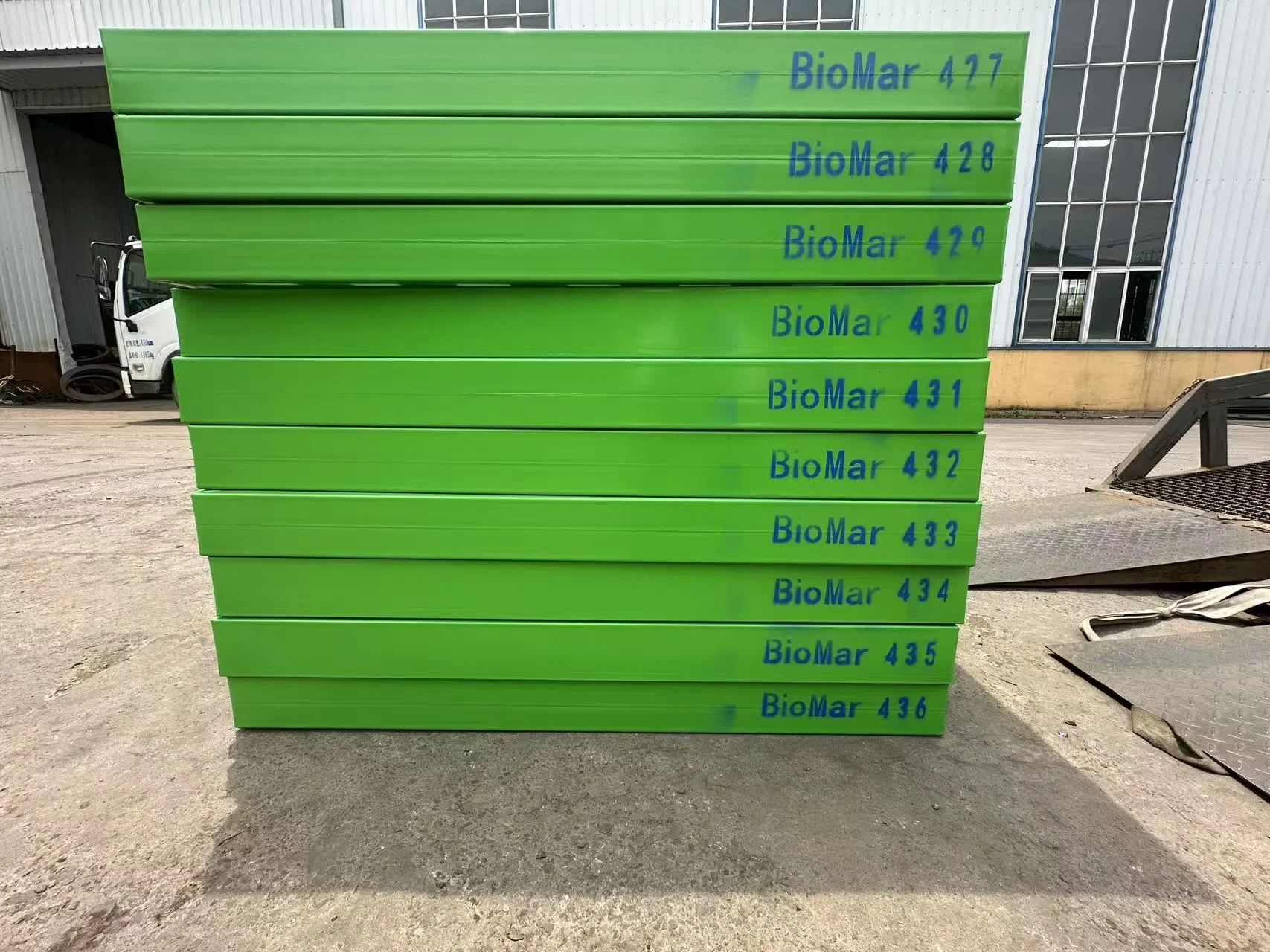 Fire-Resistant Iron Pallet - Resistant to Wear and Insect Infestation