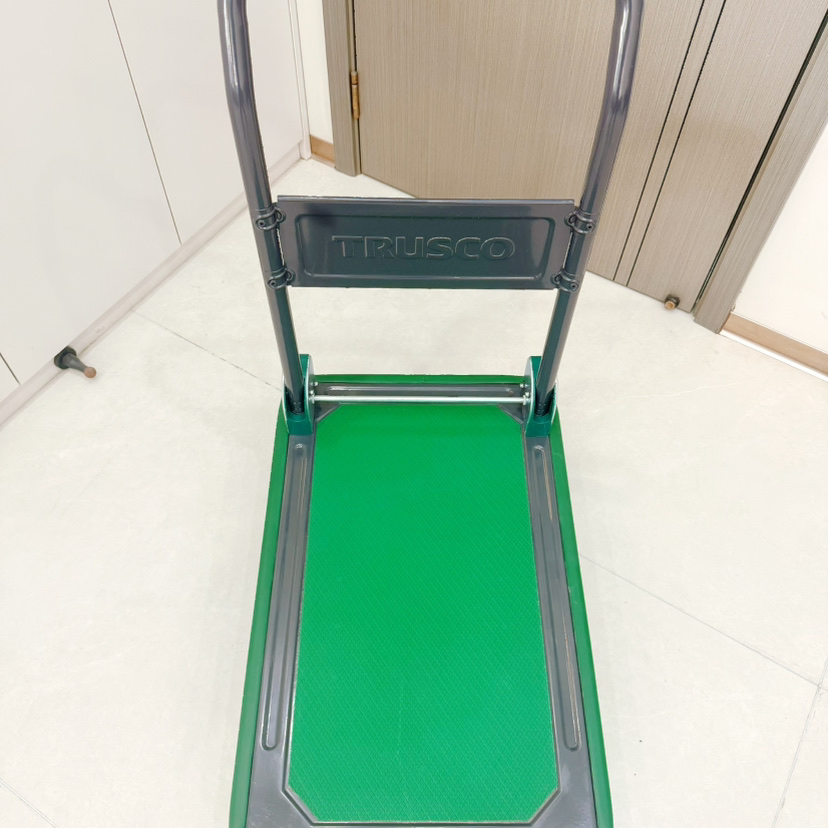 Heavy-Duty Platform J 100 Green Japanese Style Trolley for Easy Transport and Storage