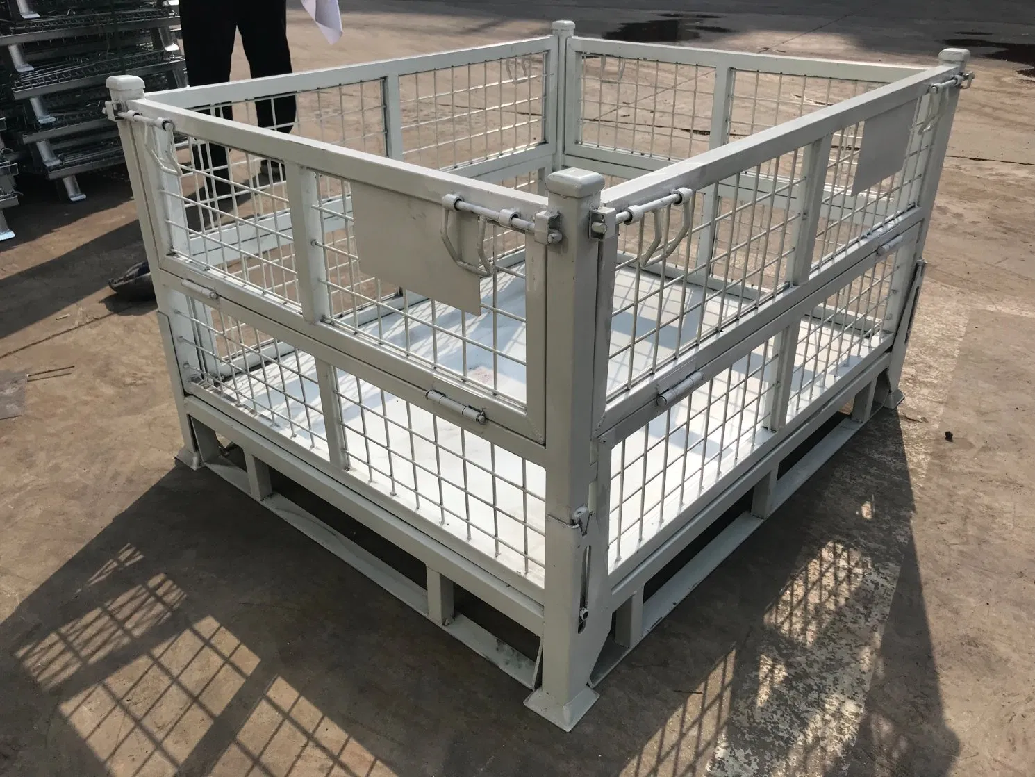 Returnable Foldable and Stackable Metal Zinc Plate Pet Preforms Wire Mesh Steel Storage Cargo Pallet Cages/Box with Wheels