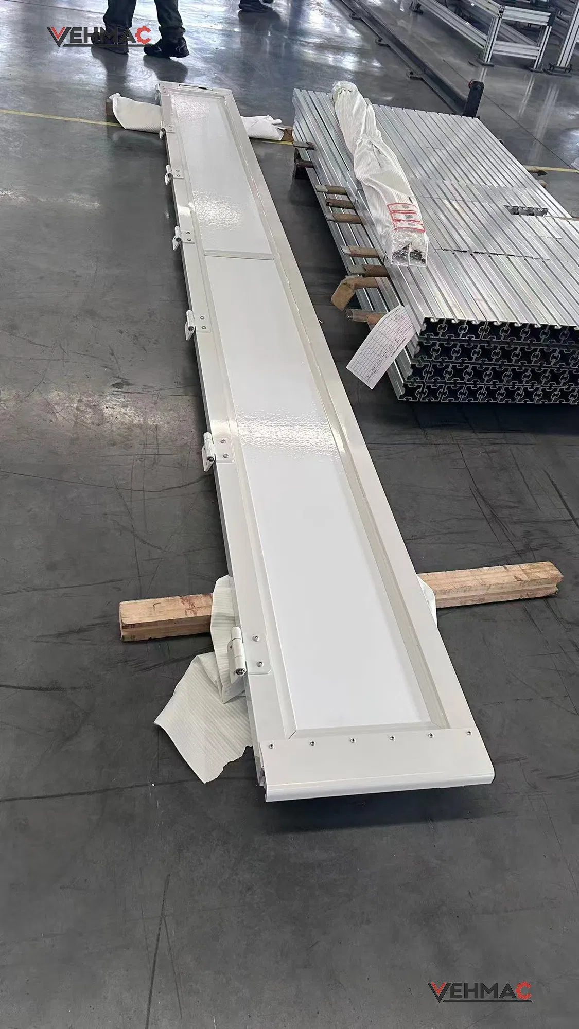 Heavy Duty Trucks Premium Dry Aluminum Cargo Box Body with Corrosion Resistant Panels