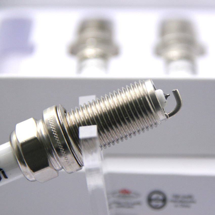 Auto Engine Spare Parts Bougies Ignition System Accessories Bujias OEM Spark Plug Kh7rti