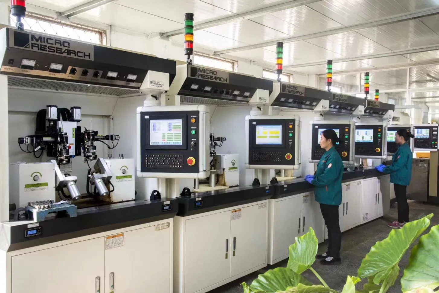 Auto Spare Parts Type Injector / Injection Common Rail Diesel Fuel System/Spray Pump Diesel Engine Parts Tractor Nozzle Price for Toyota Denso OEM 093400-5320