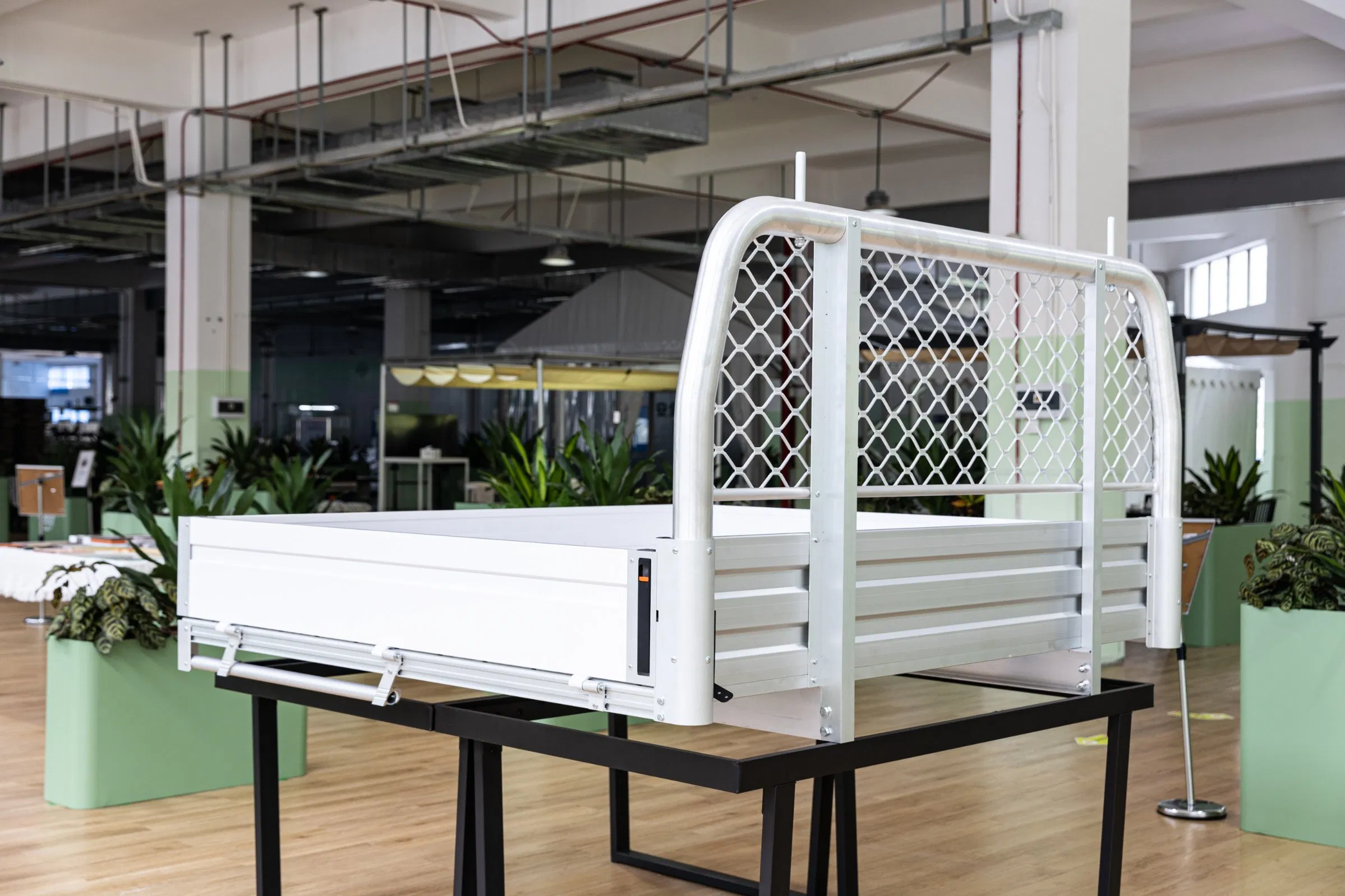 Cosco Brand Truck Box Tray Body / Tipping / Dump / Flatbed / Upper Truck Body