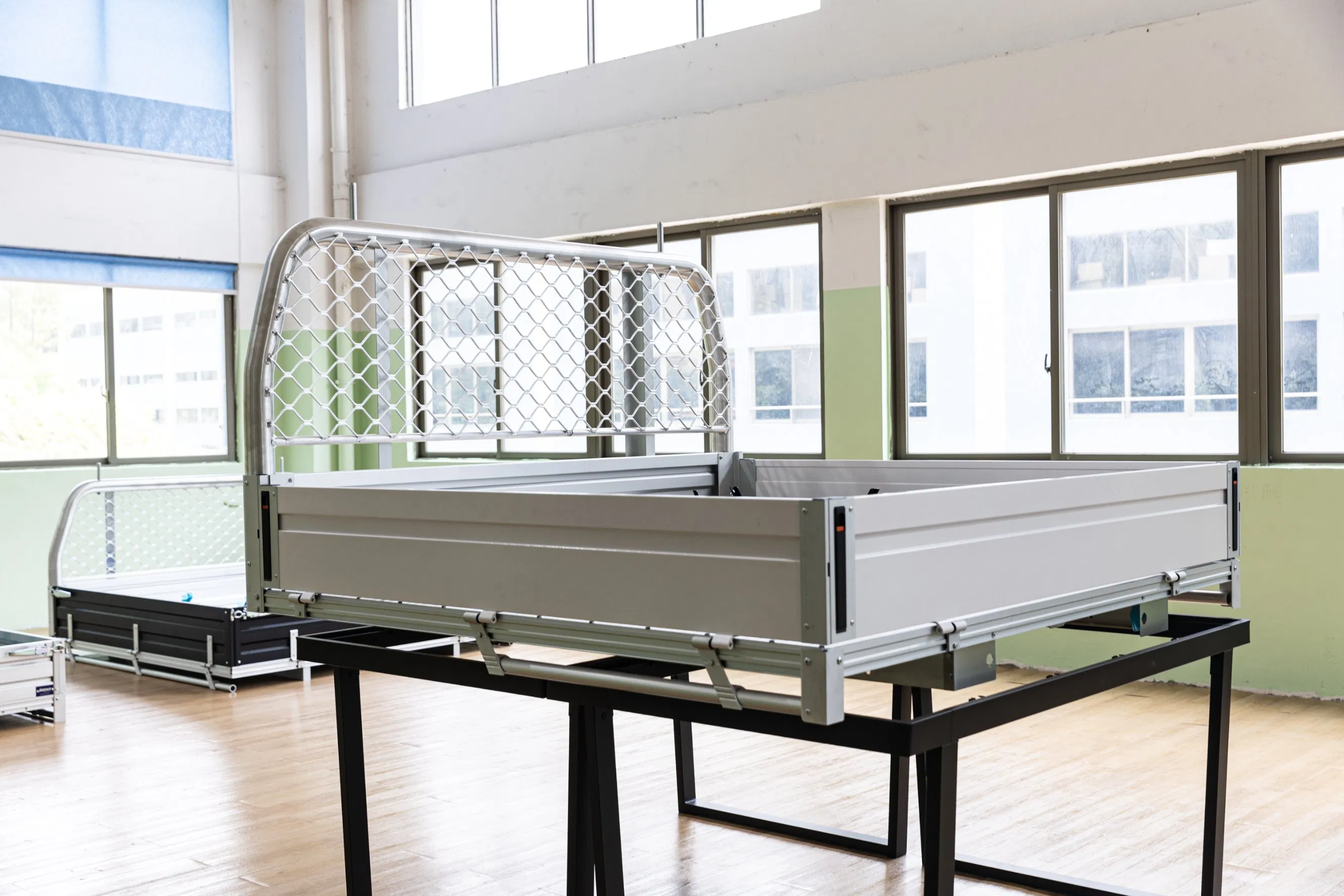 Cosco Brand Truck Box Tray Body / Tipping / Dump / Flatbed / Upper Truck Body