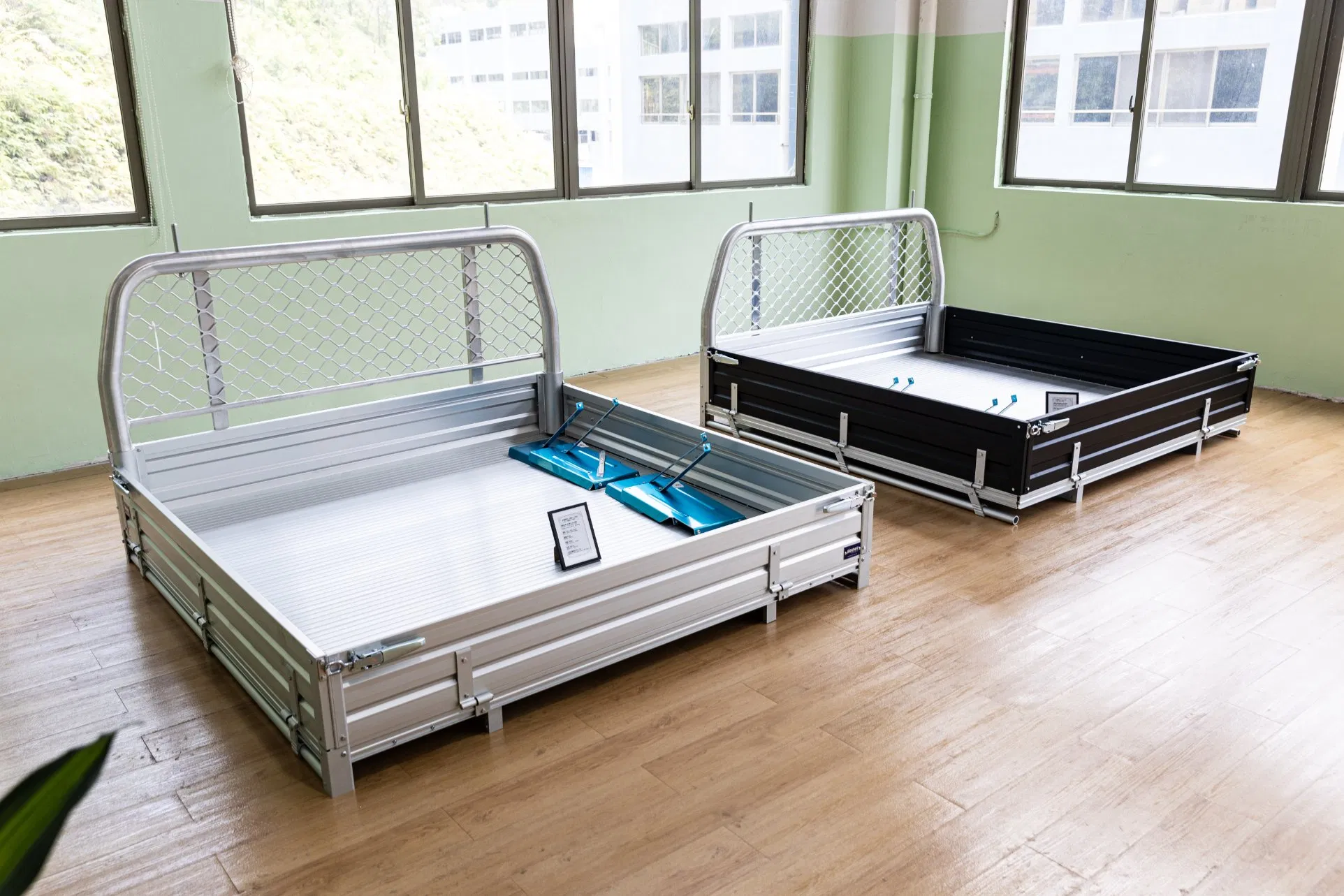 Cosco Brand Truck Box Tray Body / Tipping / Dump / Flatbed / Upper Truck Body