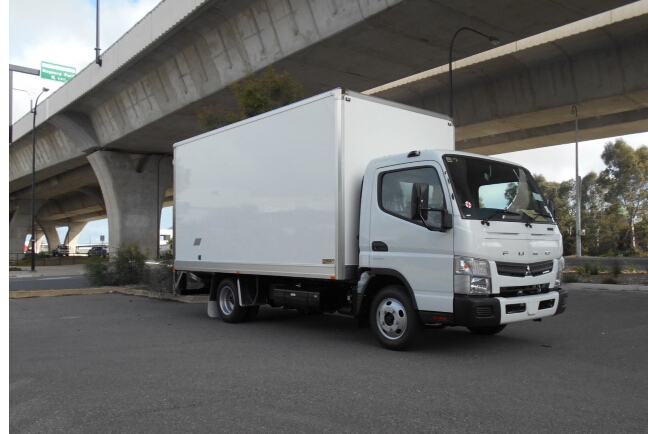 Lightweight and Durable Fiberglass Truck Body for Cargo Transport