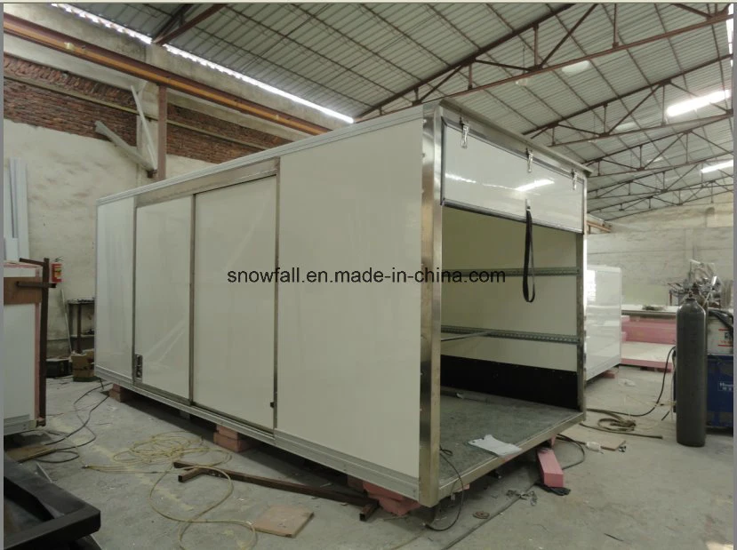 Lightweight and Durable Fiberglass Truck Body for Cargo Transport