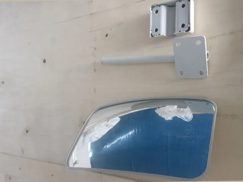 Interior Mirror Front View