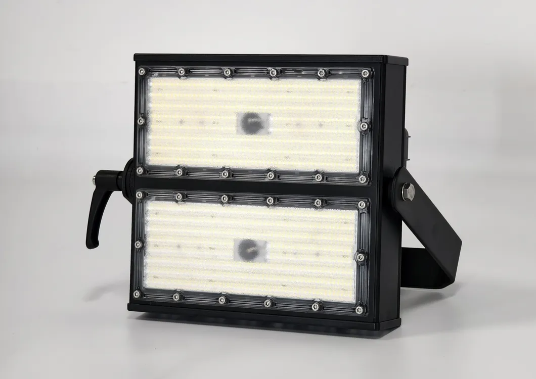 Waterproof Robust Construction Long Lifespan Low Maintenance LED Floodlight