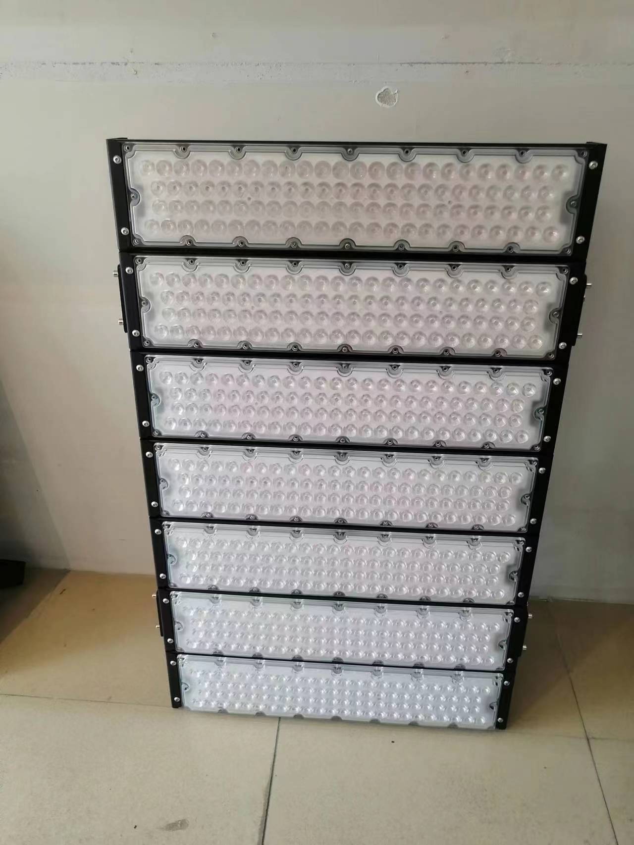 High Brightness 100W LED Tunnel Light Simple Module Installation Outdoor Waterproof IP65 LED Floodlight Stadium Tunnel Lighting