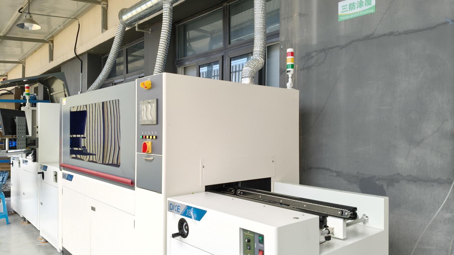 Three-proof coating equipment for waterproof and dustproof LED lighting protection