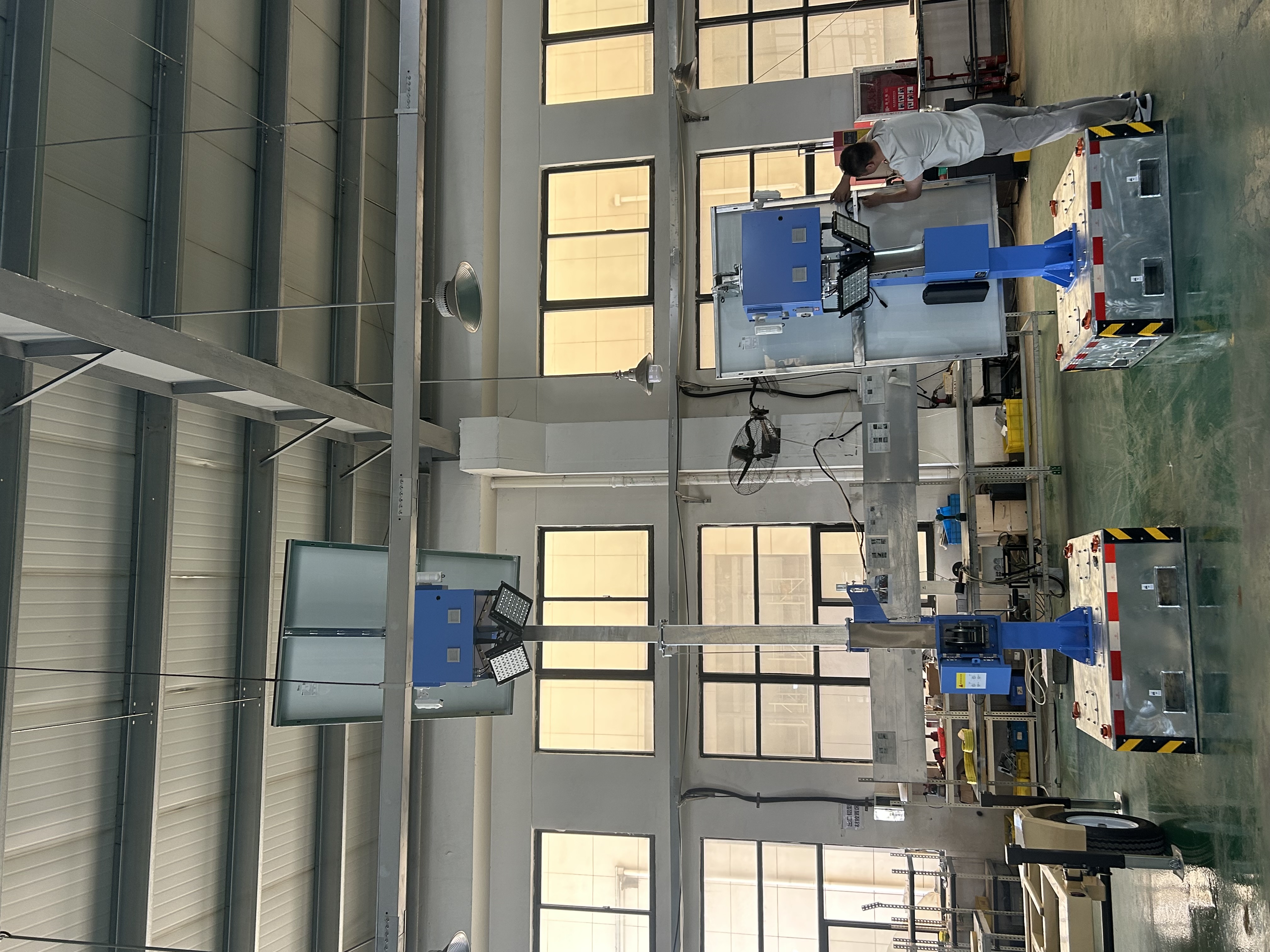 Ready To Ship Solar Powered LED Light Tower Telescopic Mast Trailer Mounted Solar For Road Construction