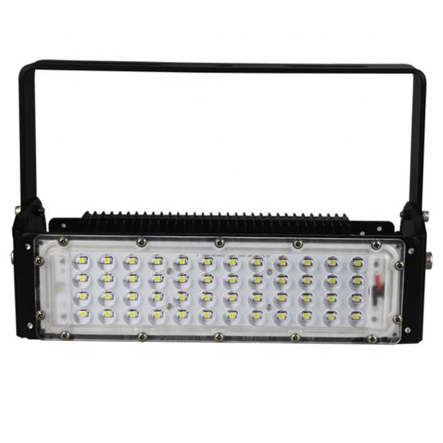 China New Slim Led Light Bow Fishing Outdoor Waterproof IP65 IP67 50W 100W 500W LED Flood Light LED Tunnel Light