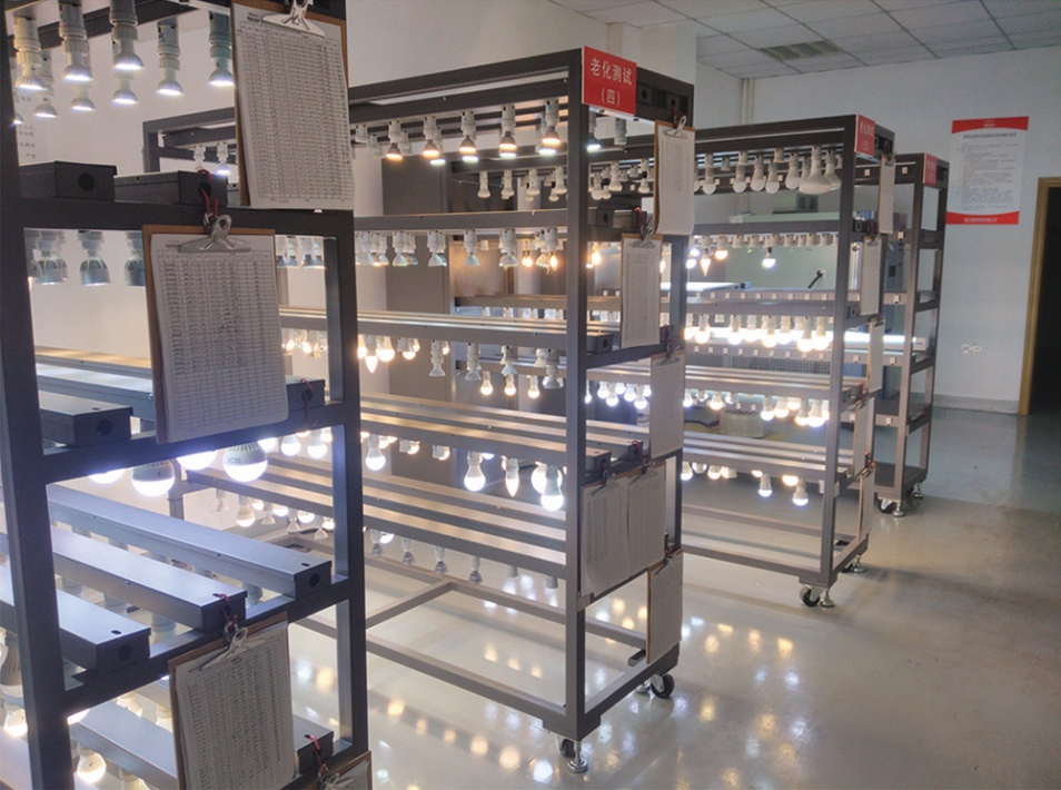 Quality Assurance IC Driver Low 100W LED Flood Light